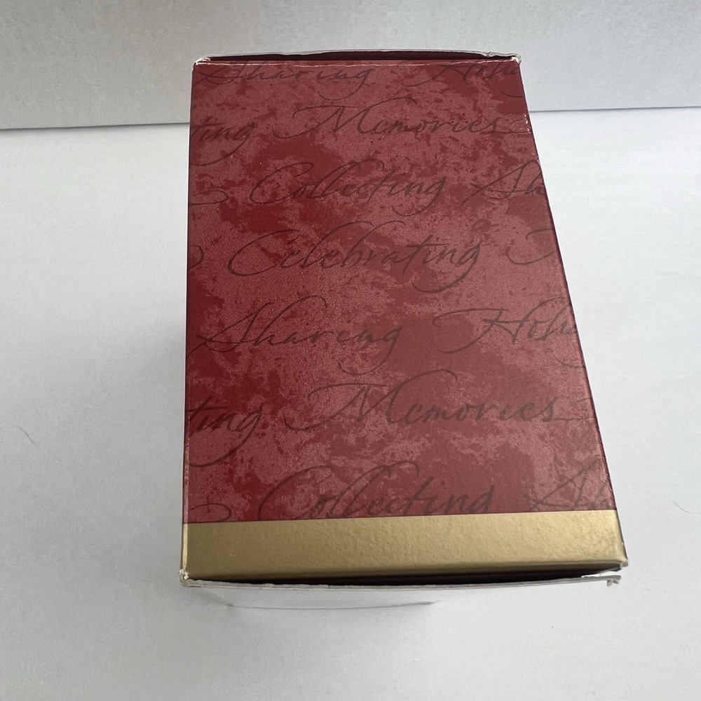 2000 Hallmark‎ The Blessed Family Magic Light Keepsake Ornament - Picture 4 of 7